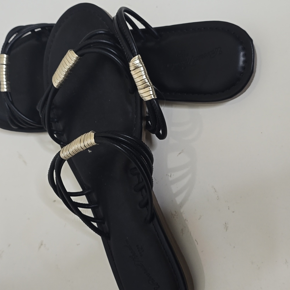 Women's Aura  Black Sandals with Gold Accents Universal Thread Size 8 - Picture 7 of 7